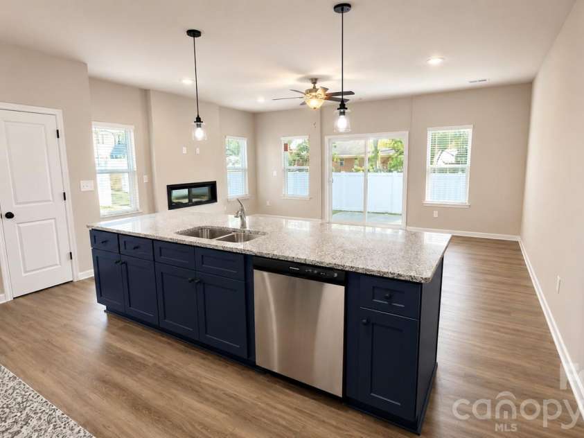 3119 Aberleaf Lane, Charlotte, NC 28227.  MLS# CAR4411436, YatesRealty ID 43349. 