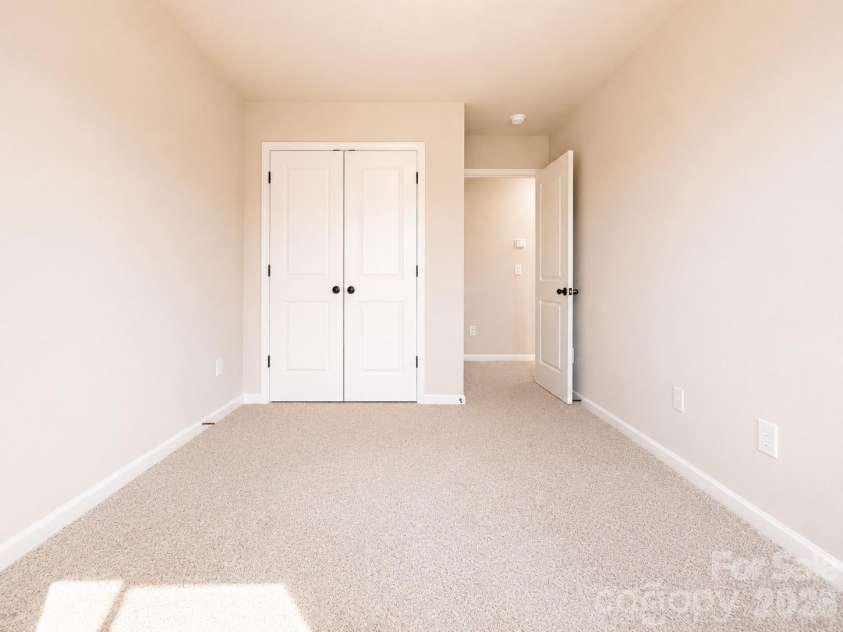 3119 Aberleaf Lane, Charlotte, NC 28227.  MLS# CAR4411436, YatesRealty ID 43349. 