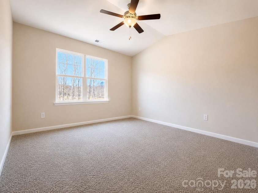 3119 Aberleaf Lane, Charlotte, NC 28227.  MLS# CAR4411436, YatesRealty ID 43349. 