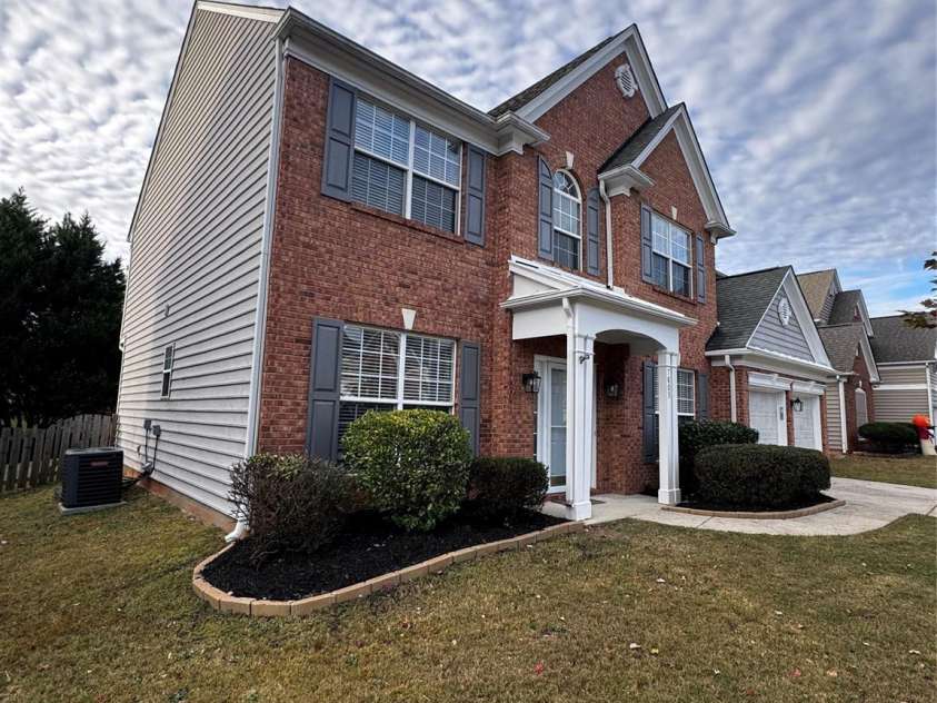 7803 Noland Woods Drive, Charlotte, NC 28277.  MLS# CAR4316221, YatesRealty ID 4335. 