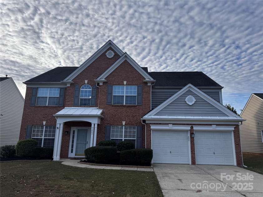 7803 Noland Woods Drive, Charlotte, NC 28277.  MLS# CAR4316221, YatesRealty ID 4335. Front of the home