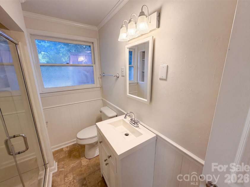 1933 Choyce Circle, Charlotte, NC 28217.  MLS# CAR4411029, YatesRealty ID 43350. 