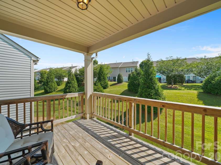 3845 Park South Station Boulevard, Charlotte, NC 28210.  MLS# CAR4399677, YatesRealty ID 43351. 