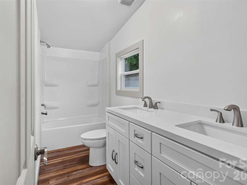 74 TJ Trail, Hendersonville, NC 28792.  MLS# CAR4413056, YatesRealty ID 43355. 