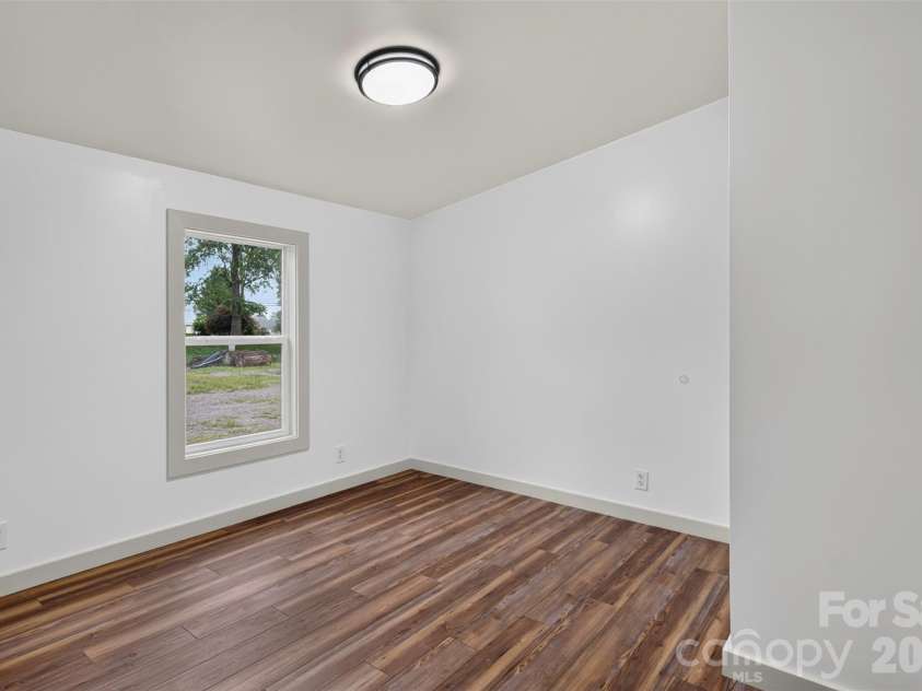 74 TJ Trail, Hendersonville, NC 28792.  MLS# CAR4413056, YatesRealty ID 43355. 