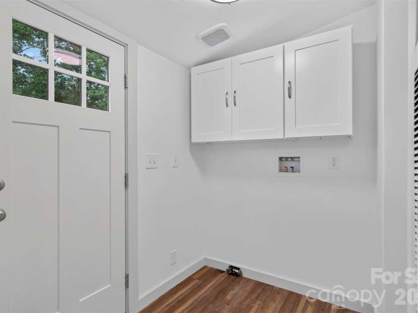 74 TJ Trail, Hendersonville, NC 28792.  MLS# CAR4413056, YatesRealty ID 43355. 