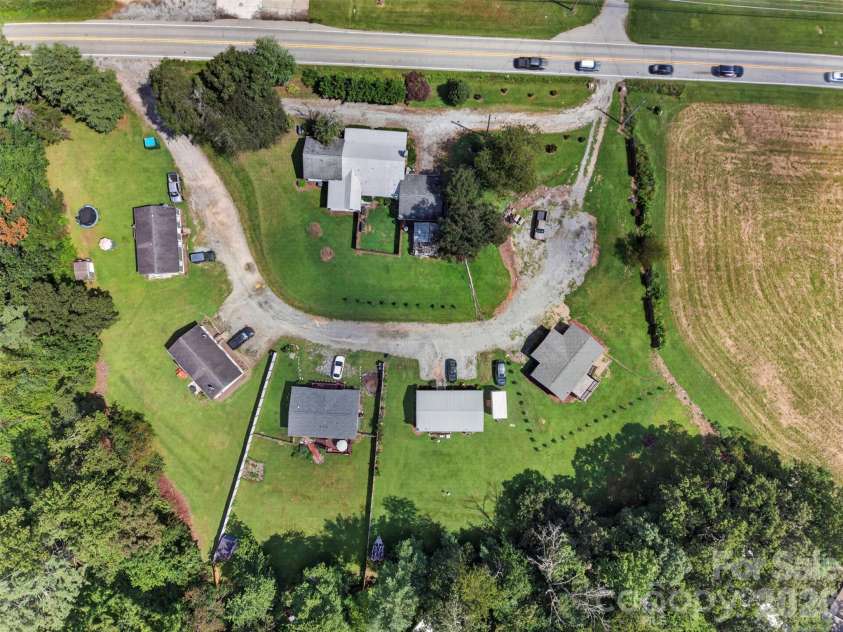 74 TJ Trail, Hendersonville, NC 28792.  MLS# CAR4413056, YatesRealty ID 43355. 
