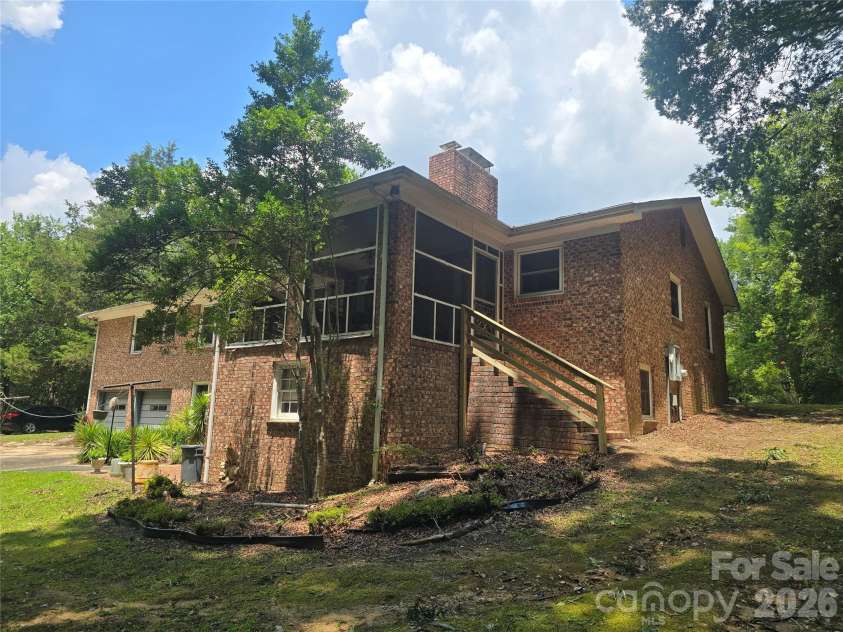 1162 JA Cochran ByPass, Chester, SC 29706.  MLS# CAR4401548, YatesRealty ID 43356. 