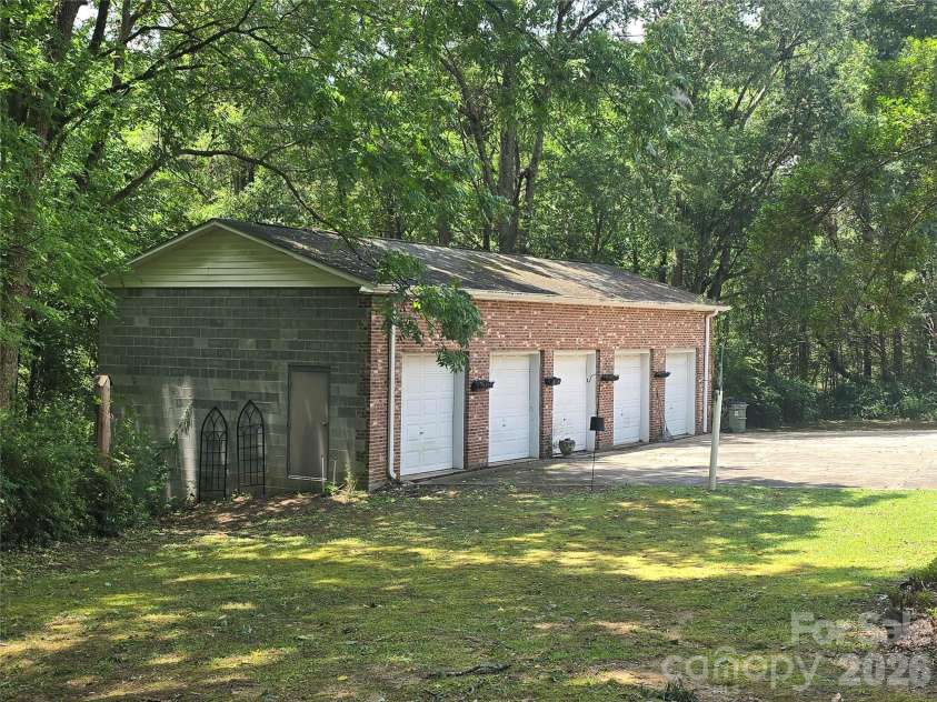1162 JA Cochran ByPass, Chester, SC 29706.  MLS# CAR4401548, YatesRealty ID 43356. 