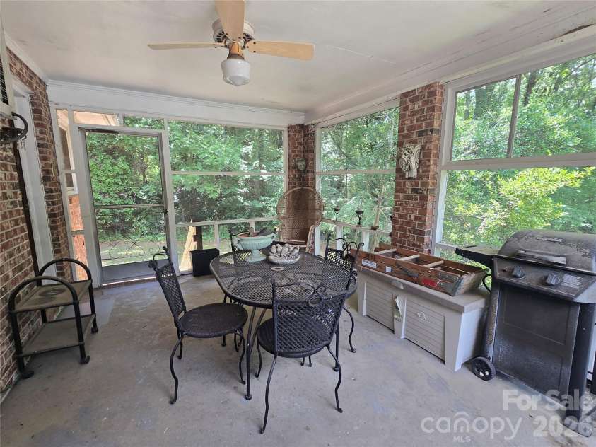 1162 JA Cochran ByPass, Chester, SC 29706.  MLS# CAR4401548, YatesRealty ID 43356. 