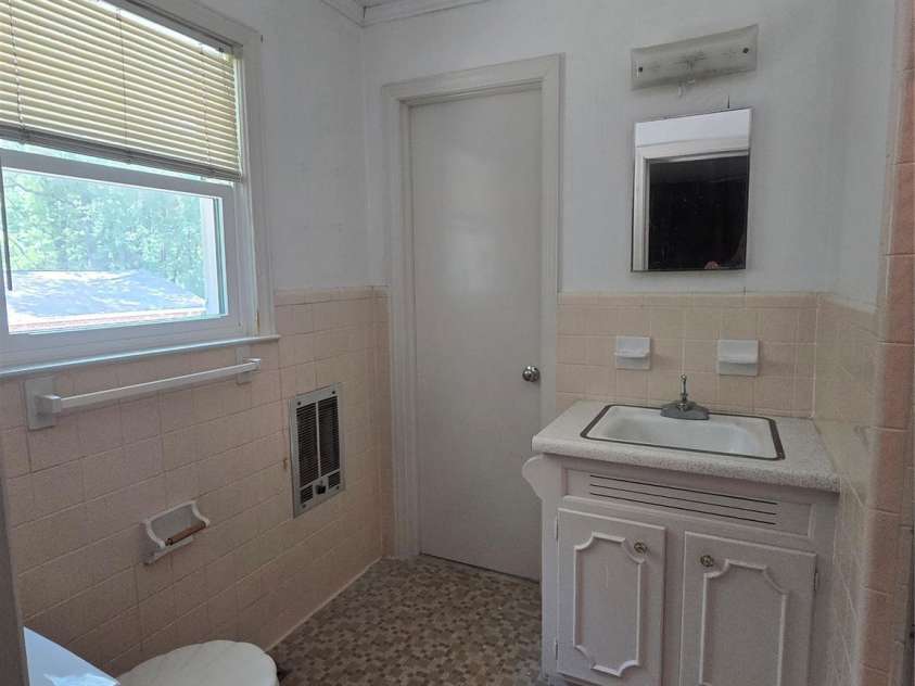 1162 JA Cochran ByPass, Chester, SC 29706.  MLS# CAR4401548, YatesRealty ID 43356. 