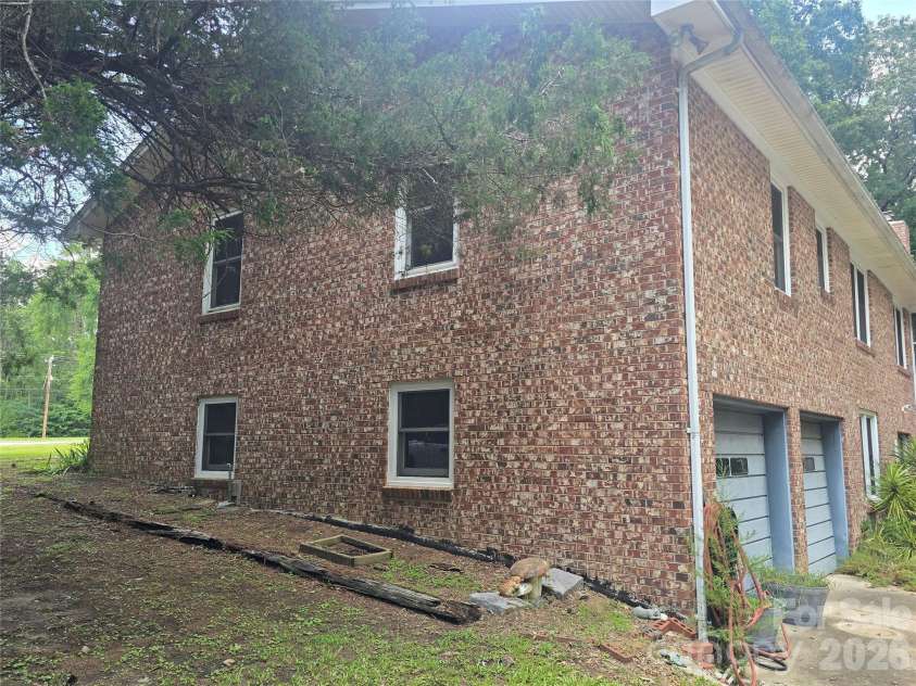 1162 JA Cochran ByPass, Chester, SC 29706.  MLS# CAR4401548, YatesRealty ID 43356. 