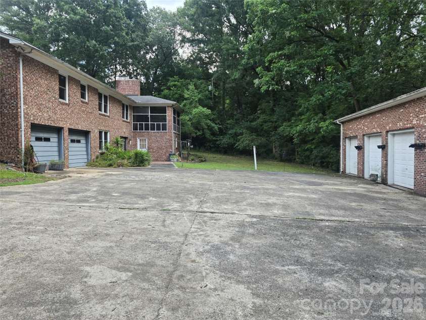 1162 JA Cochran ByPass, Chester, SC 29706.  MLS# CAR4401548, YatesRealty ID 43356. 