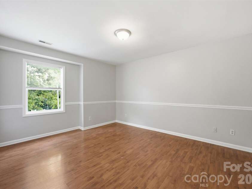 534 Mary Charlotte Drive, Charlotte, NC 28262.  MLS# CAR4412787, YatesRealty ID 43357. 