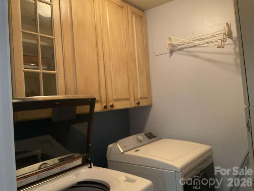 935 Wind Carved Lane, Monroe, NC 28110.  MLS# CAR4412937, YatesRealty ID 43358. Laundry room
