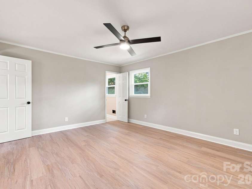 656 Harrell Street, Rock Hill, SC 29730.  MLS# CAR4410262, YatesRealty ID 43359. 