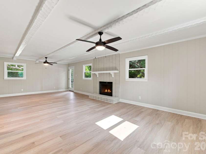 656 Harrell Street, Rock Hill, SC 29730.  MLS# CAR4410262, YatesRealty ID 43359. 