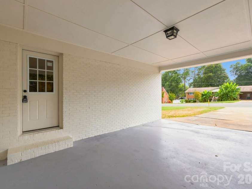 656 Harrell Street, Rock Hill, SC 29730.  MLS# CAR4410262, YatesRealty ID 43359. 