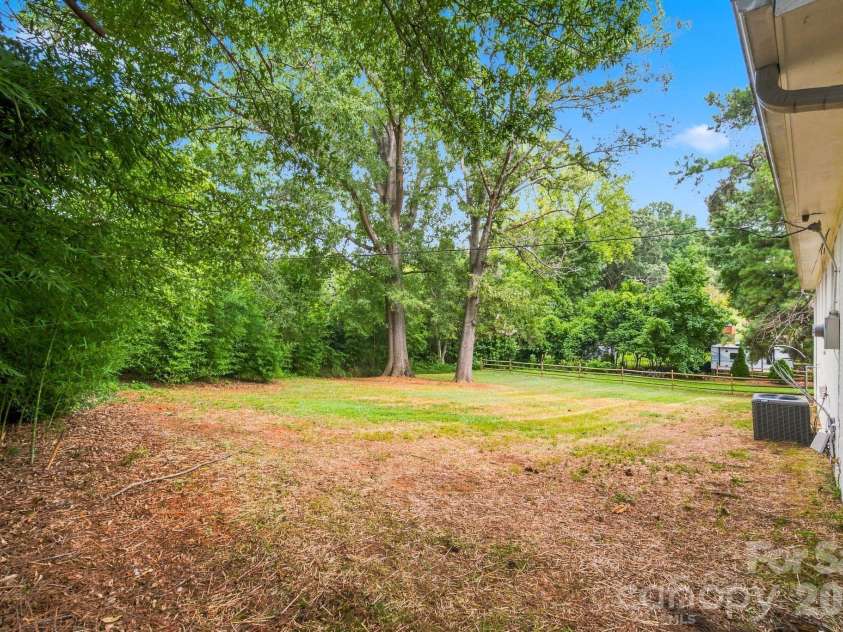 656 Harrell Street, Rock Hill, SC 29730.  MLS# CAR4410262, YatesRealty ID 43359. 