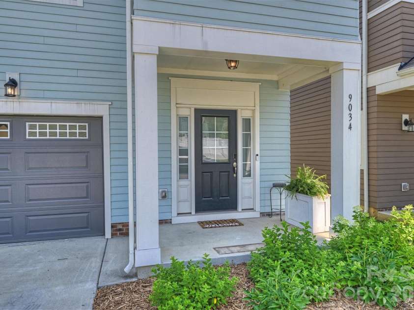 9034 Henry Thoreau Road, Charlotte, NC 28214.  MLS# CAR4399130, YatesRealty ID 43360. 