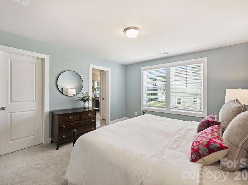 9034 Henry Thoreau Road, Charlotte, NC 28214.  MLS# CAR4399130, YatesRealty ID 43360. 