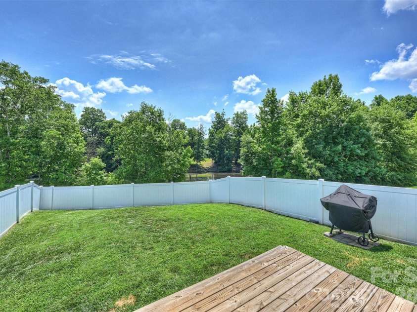 9034 Henry Thoreau Road, Charlotte, NC 28214.  MLS# CAR4399130, YatesRealty ID 43360. 