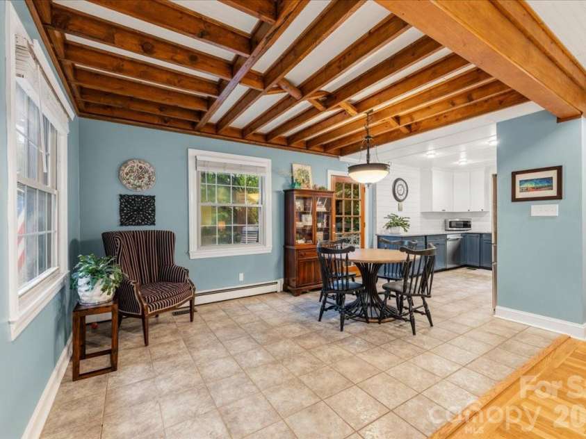 104 Hawthorne Lane, Morganton, NC 28655.  MLS# CAR4411342, YatesRealty ID 43361. 