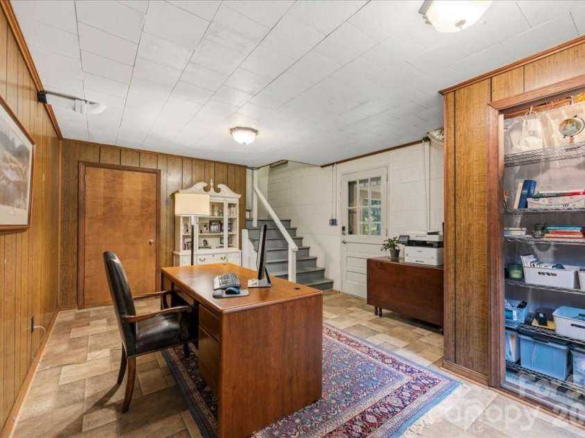 104 Hawthorne Lane, Morganton, NC 28655.  MLS# CAR4411342, YatesRealty ID 43361. Flex Room