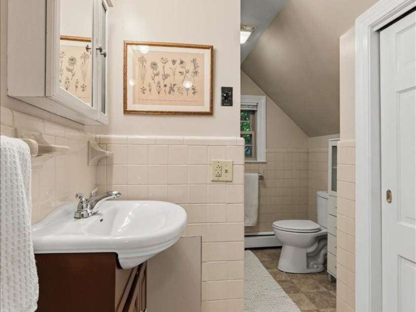 104 Hawthorne Lane, Morganton, NC 28655.  MLS# CAR4411342, YatesRealty ID 43361. Full Bathroom