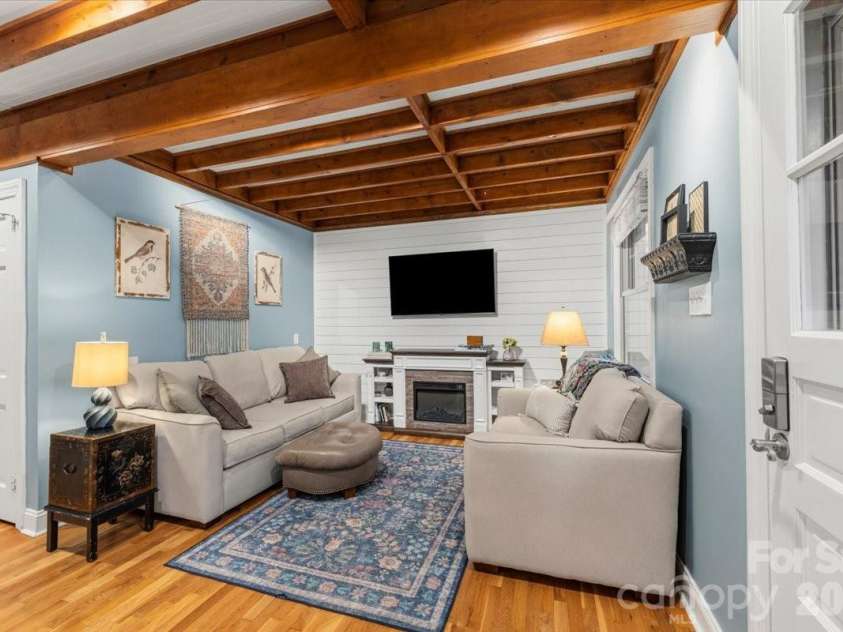104 Hawthorne Lane, Morganton, NC 28655.  MLS# CAR4411342, YatesRealty ID 43361. Living Room