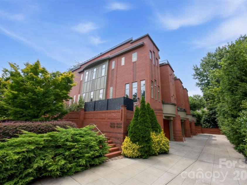 1938 Scott Avenue, Charlotte, NC 28203.  MLS# CAR4410488, YatesRealty ID 43362. 