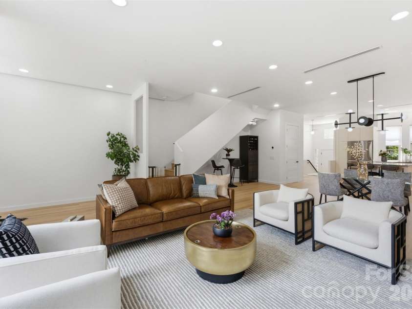1938 Scott Avenue, Charlotte, NC 28203.  MLS# CAR4410488, YatesRealty ID 43362. 