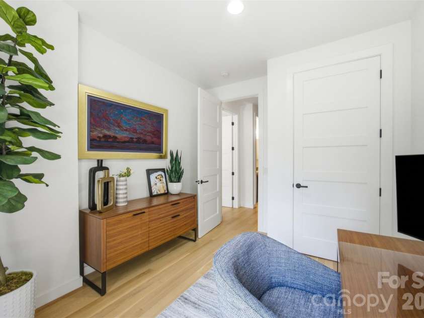 1938 Scott Avenue, Charlotte, NC 28203.  MLS# CAR4410488, YatesRealty ID 43362. 