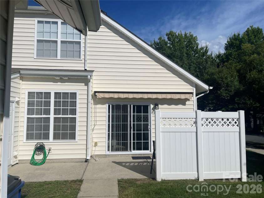1158 Hammond Drive, Matthews, NC 28104.  MLS# CAR4413176, YatesRealty ID 43366. 