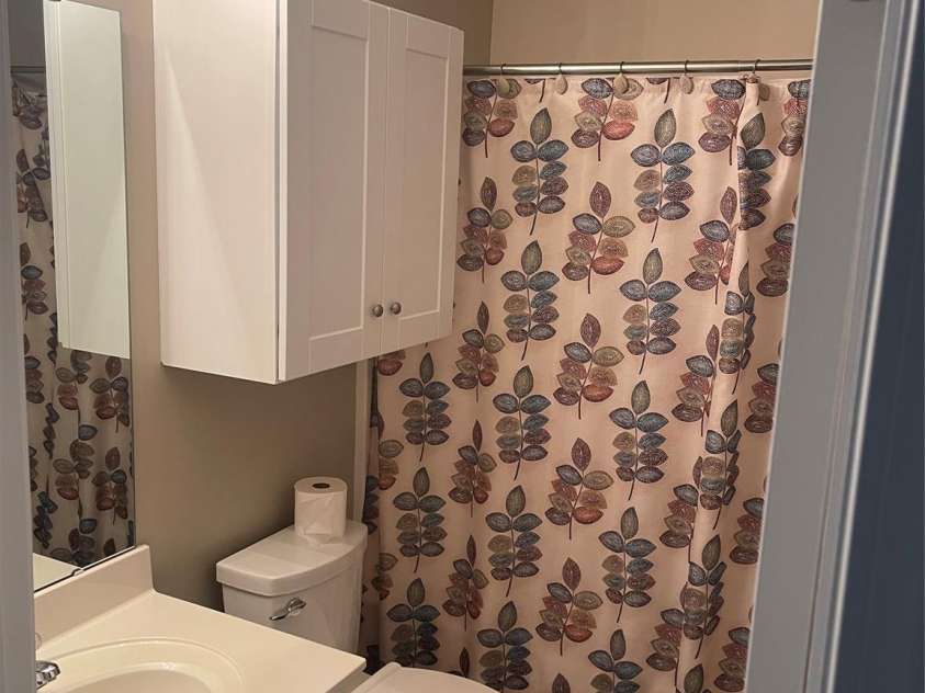 1158 Hammond Drive, Matthews, NC 28104.  MLS# CAR4413176, YatesRealty ID 43366. 