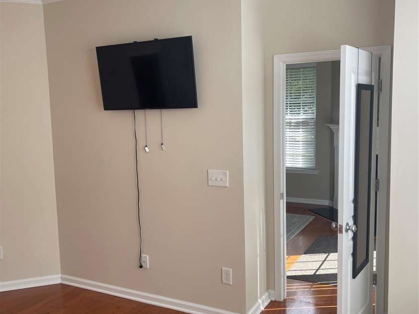 1158 Hammond Drive, Matthews, NC 28104.  MLS# CAR4413176, YatesRealty ID 43366. 