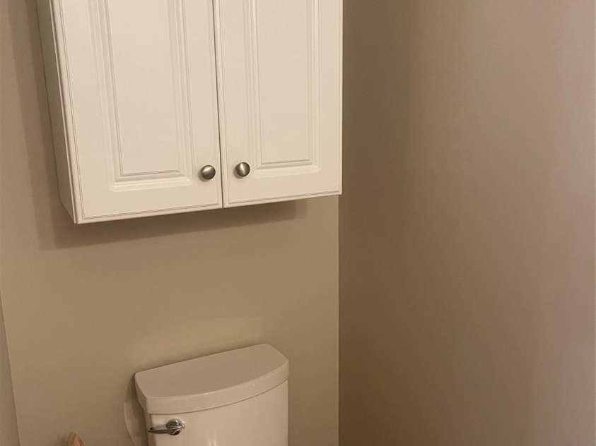 1158 Hammond Drive, Matthews, NC 28104.  MLS# CAR4413176, YatesRealty ID 43366. 