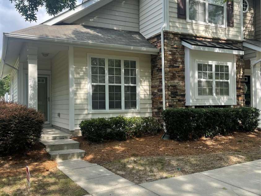 1158 Hammond Drive, Matthews, NC 28104.  MLS# CAR4413176, YatesRealty ID 43366. 
