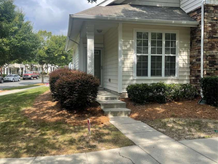 1158 Hammond Drive, Matthews, NC 28104.  MLS# CAR4413176, YatesRealty ID 43366. 