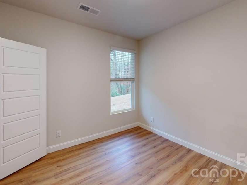 236 Hamrick Road, Gastonia, NC 28056.  MLS# CAR4407985, YatesRealty ID 43368. 