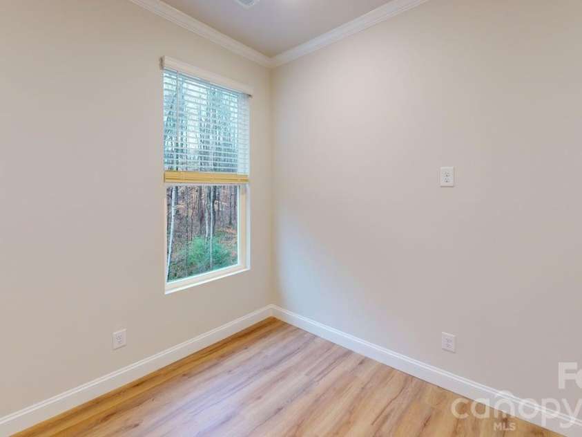 236 Hamrick Road, Gastonia, NC 28056.  MLS# CAR4407985, YatesRealty ID 43368. 