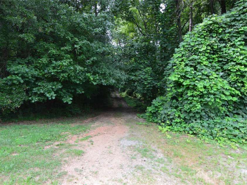 607 Anthony Grove Road, Crouse, NC 28033.  MLS# CAR4410747, YatesRealty ID 43369. 