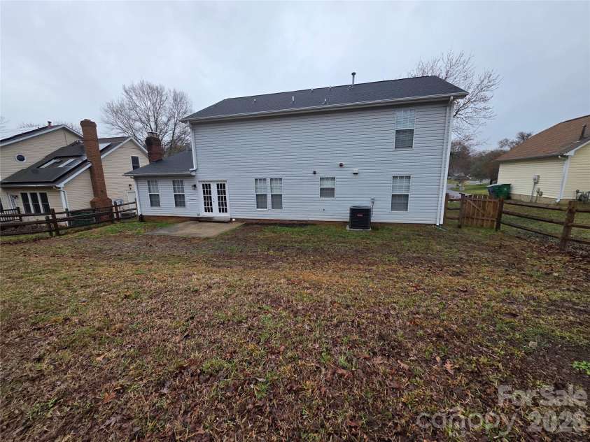 1907 Misty Vale Road, Charlotte, NC 28214.  MLS# CAR4352274, YatesRealty ID 4337. 