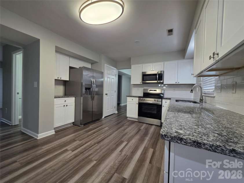 1907 Misty Vale Road, Charlotte, NC 28214.  MLS# CAR4352274, YatesRealty ID 4337. 