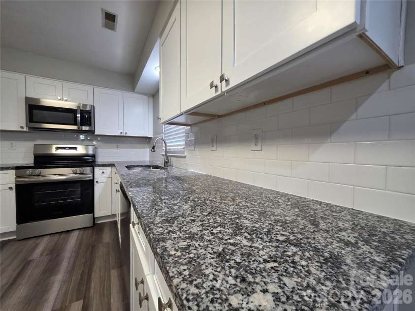 1907 Misty Vale Road, Charlotte, NC 28214.  MLS# CAR4352274, YatesRealty ID 4337. 