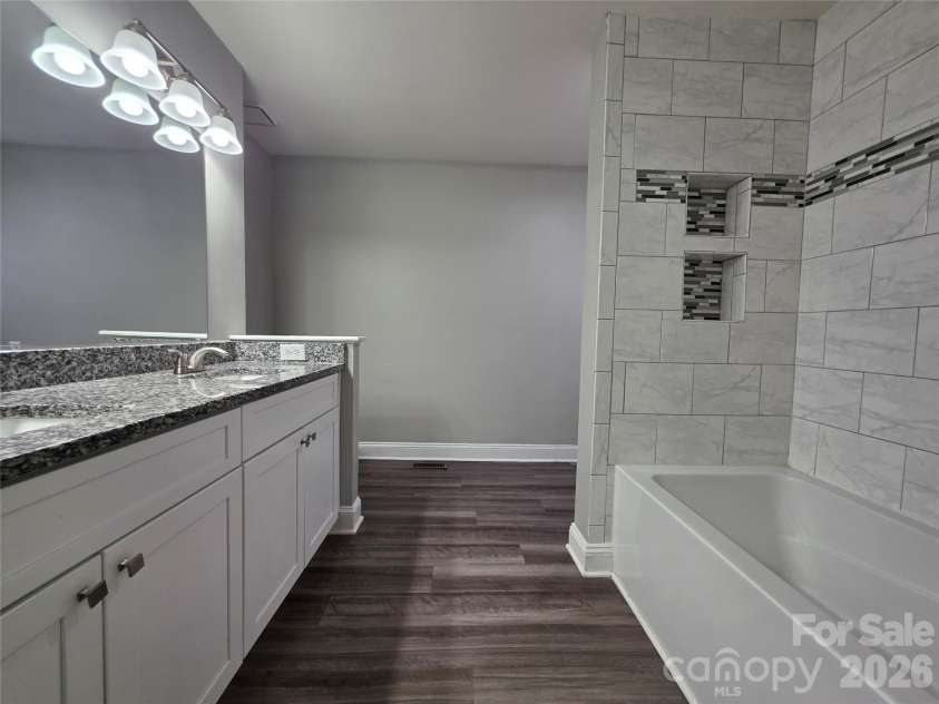 1907 Misty Vale Road, Charlotte, NC 28214.  MLS# CAR4352274, YatesRealty ID 4337. 