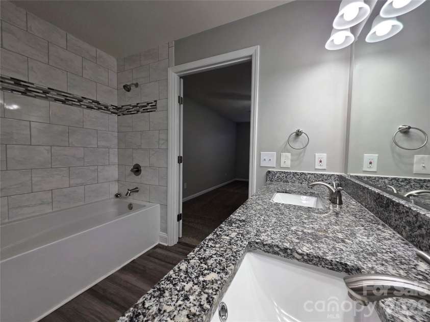 1907 Misty Vale Road, Charlotte, NC 28214.  MLS# CAR4352274, YatesRealty ID 4337. 