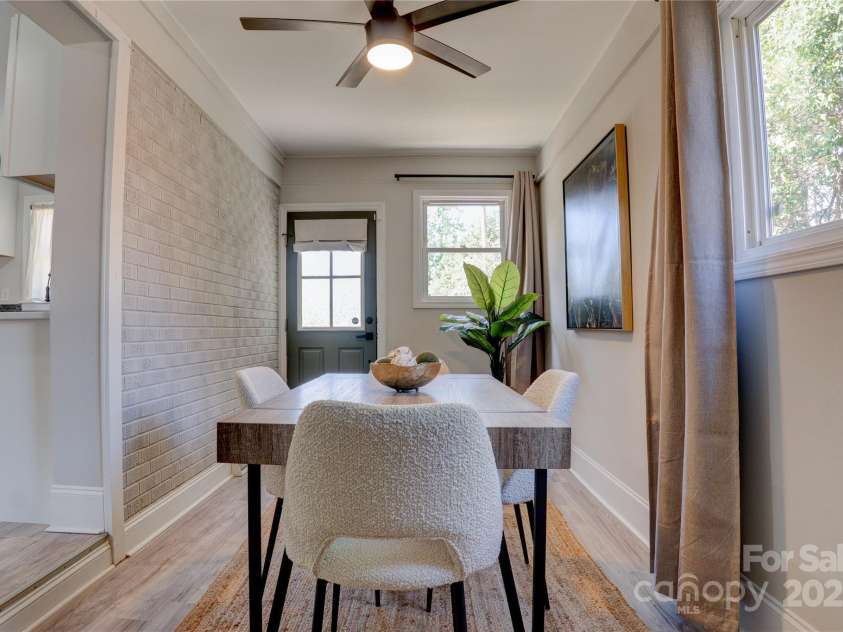 2624 Ashley Road, Charlotte, NC 28208.  MLS# CAR4219546, YatesRealty ID 4337. 