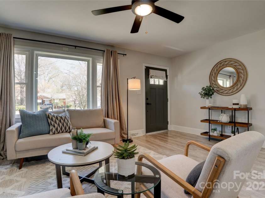 2624 Ashley Road, Charlotte, NC 28208.  MLS# CAR4219546, YatesRealty ID 4337. 