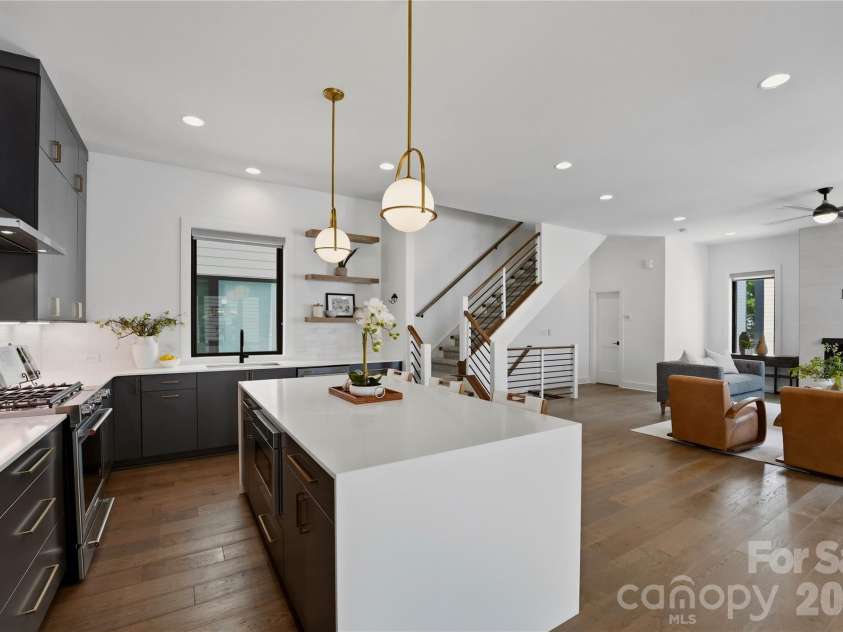 1004 Westbrook Drive, Charlotte, NC 28202.  MLS# CAR4394867, YatesRealty ID 43370. 